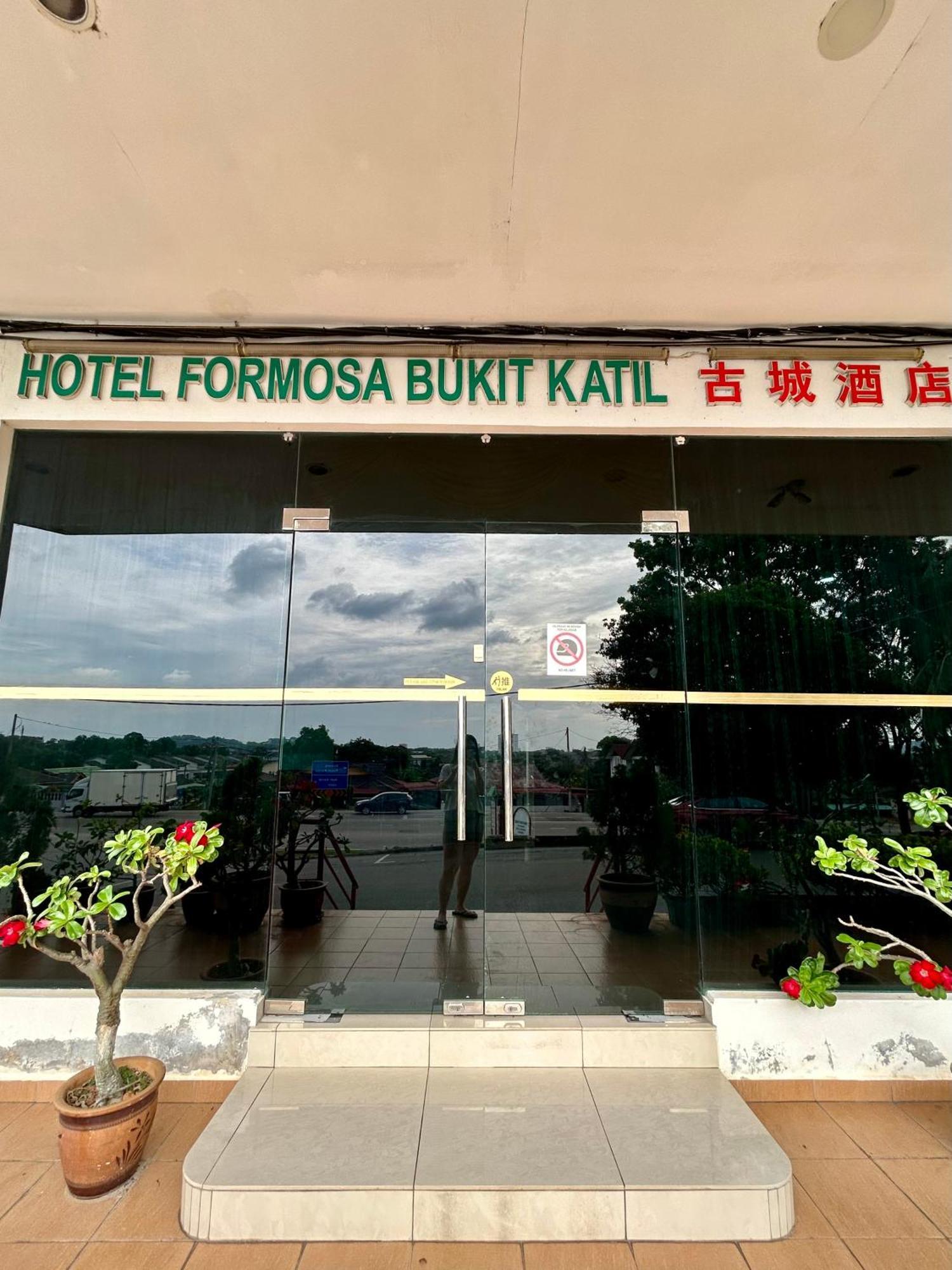 Hotel Formosa Bukit Katil Kampong Bukit Katil Exterior foto